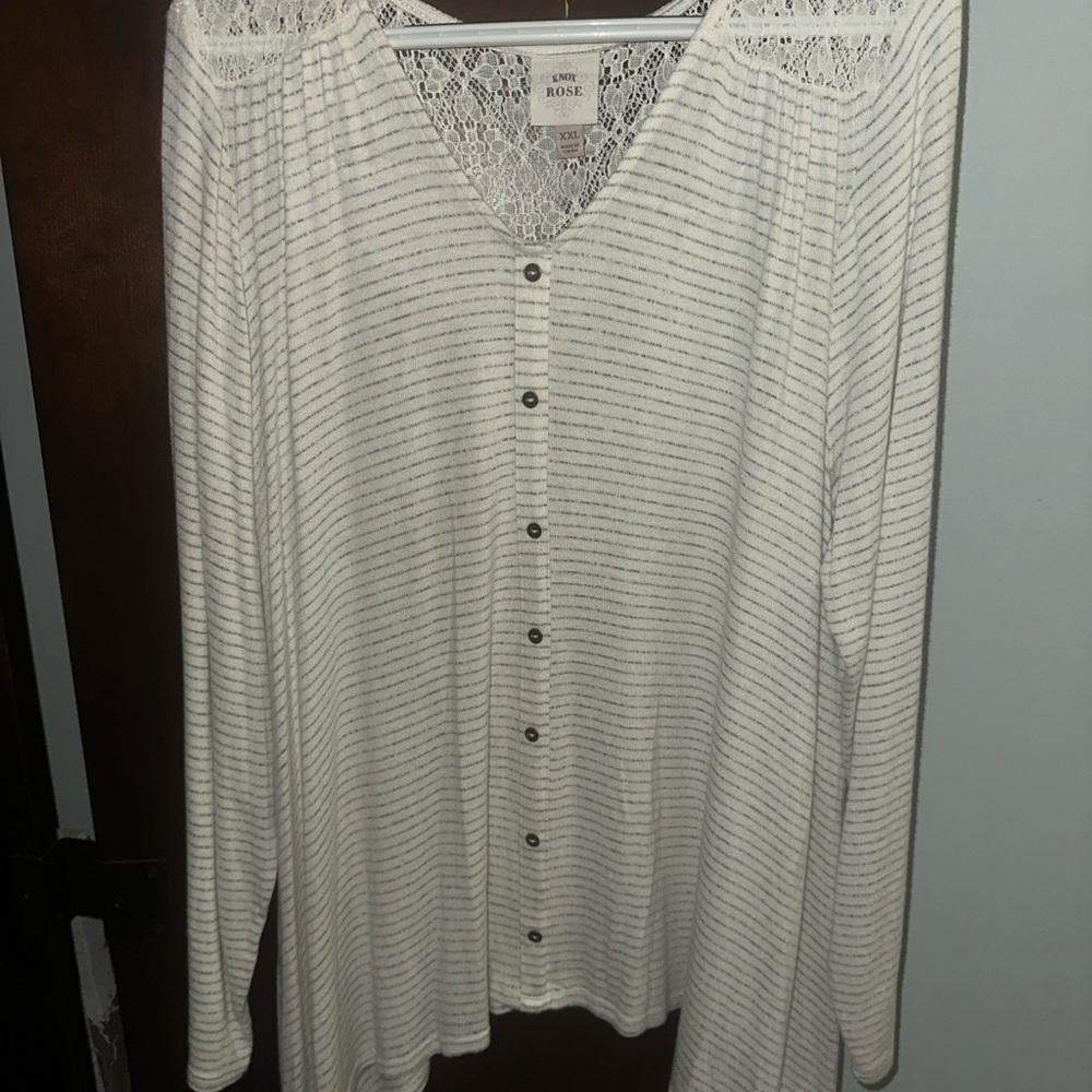 Knox Rose Ivory and Charcoal Button-Up Tunic Top